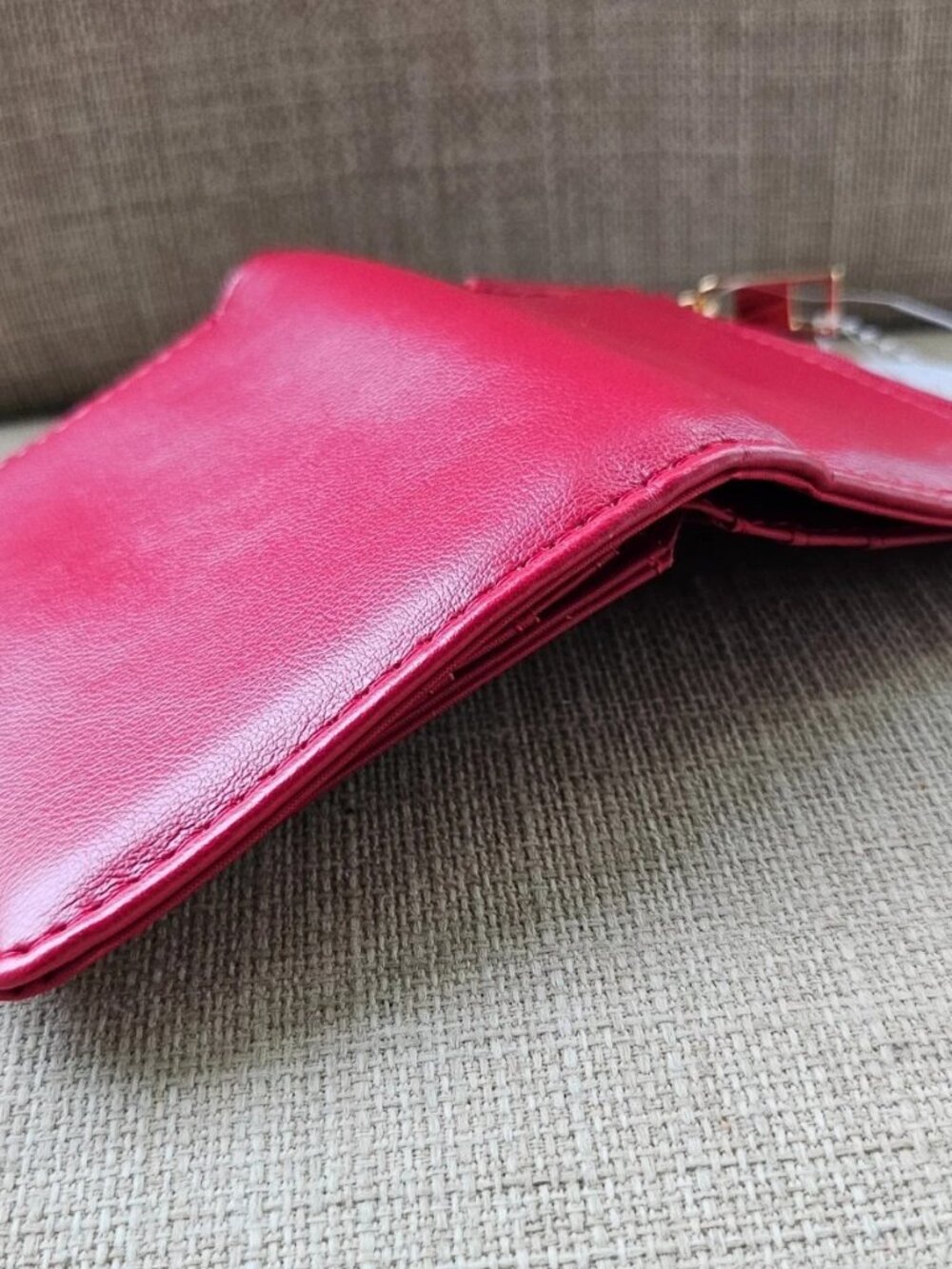 Time And Tru Women Wallet Cardholder Red Faux Leather Vegan Bifold Purse NWT - Picture 5 of 12